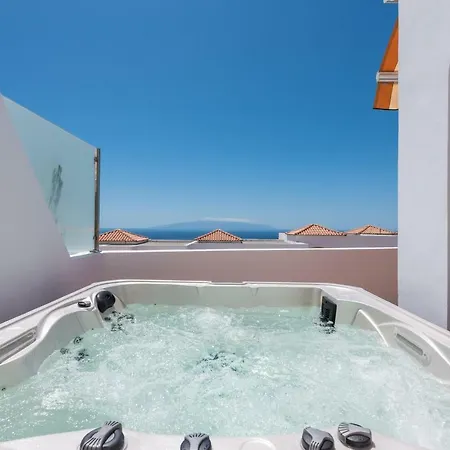 Atlantic View With Jacuzzi Villa